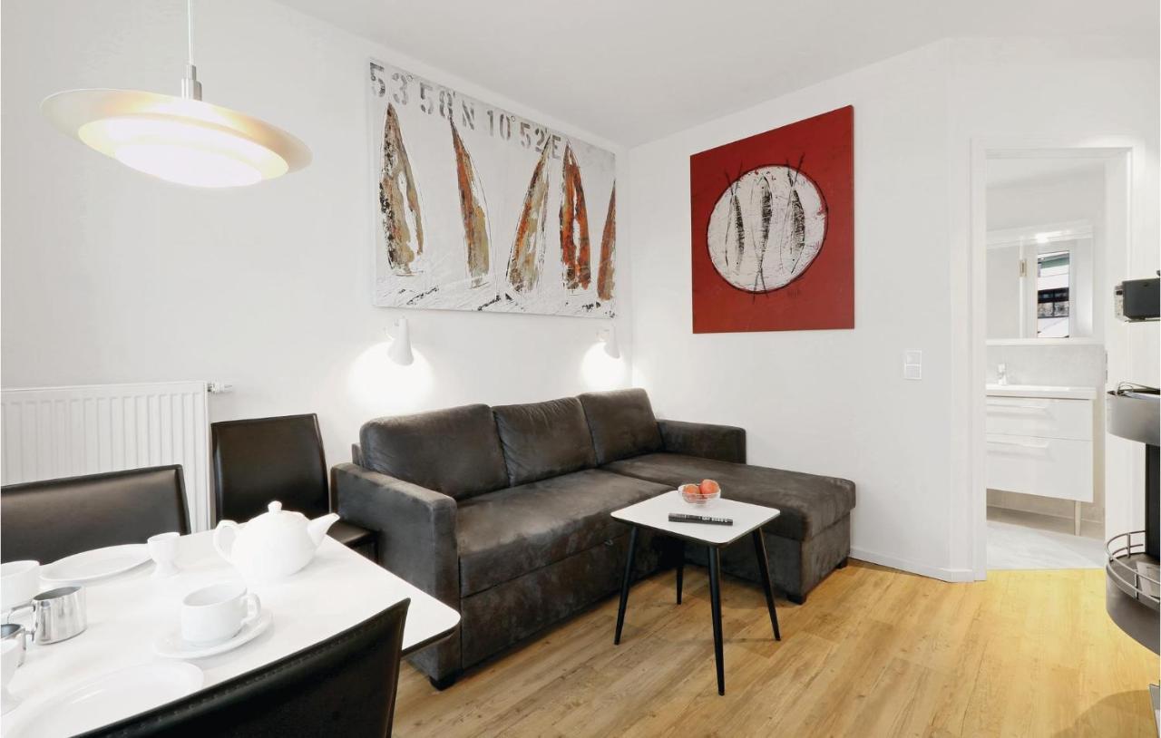 Cozy Apartment In Luebeck Travemuende With Kitchen Екстер'єр фото
